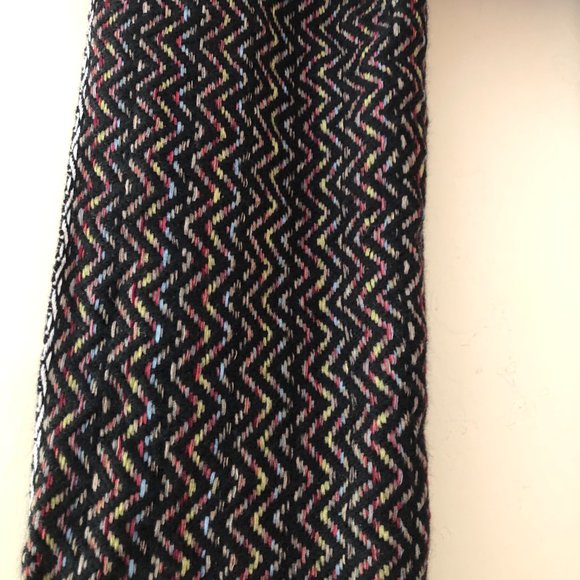 Pashmina Scarf size 60" x 11" - Picture 4 of 6